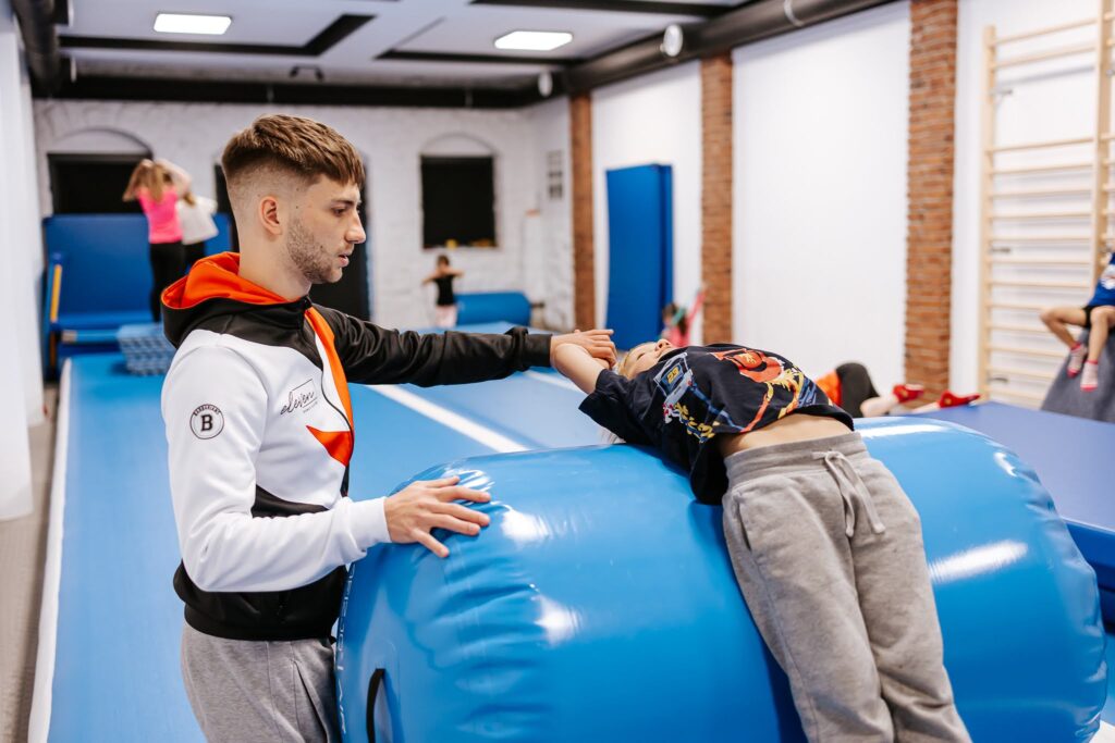 Akrobatyka ElevenDanceAcademy