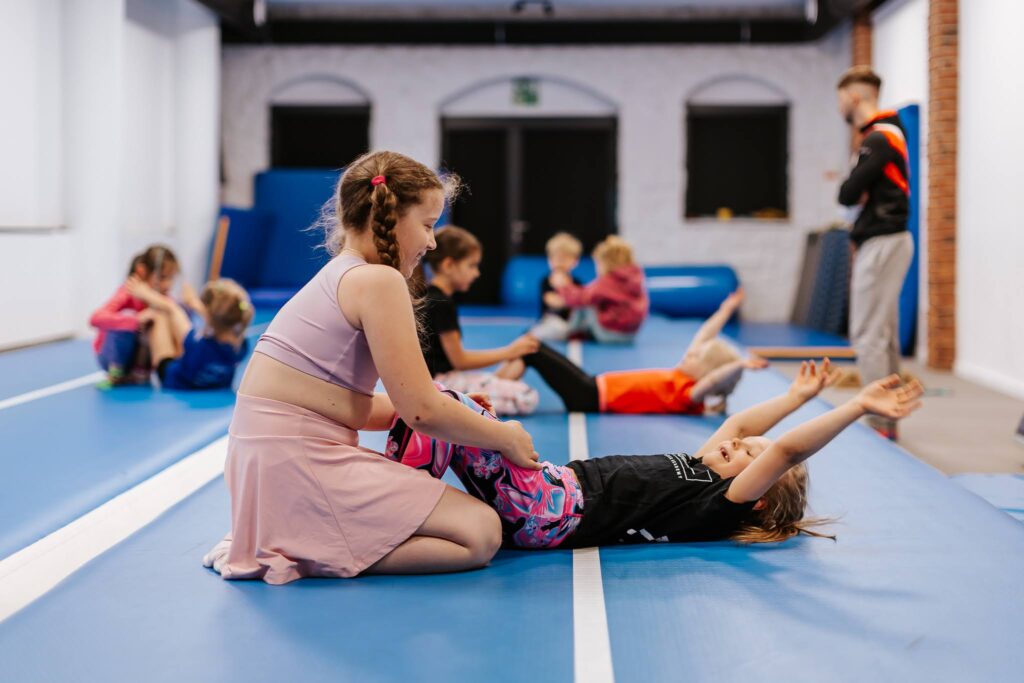 Akrobatyka ElevenDanceAcademy