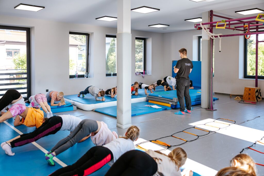 Akrobatyka ElevenDanceAcademy